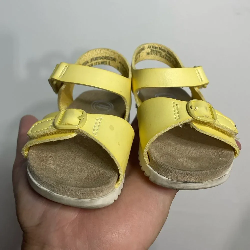 5 for $25🔥Wonder Nation Pale Yellow Strappy Sandals Baby Size‎ 2
